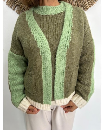 Rebeca de punto tricolor