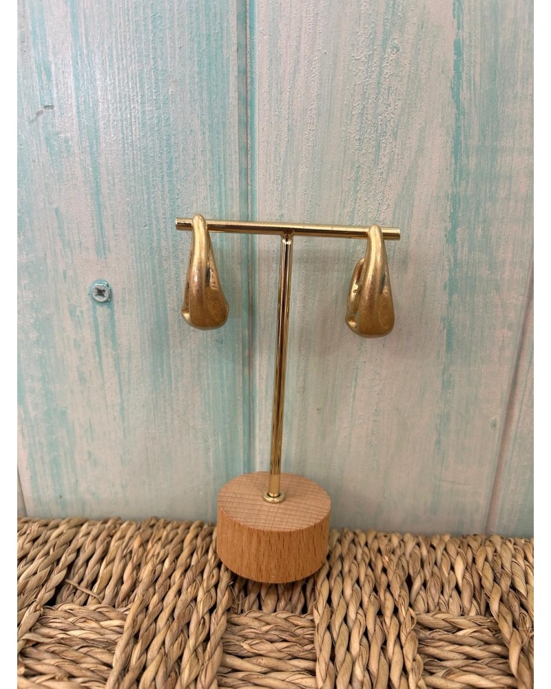 Pendiente gota dorada