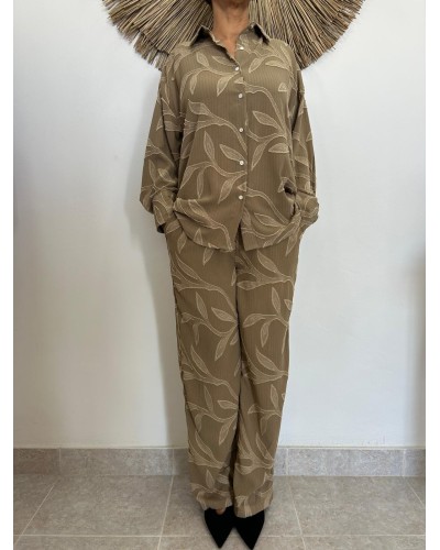 Conjunto estampado hojas