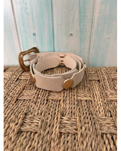 Cinturón maxi tachuelas