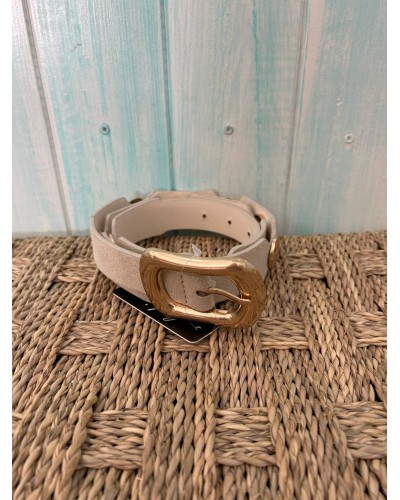 Cinturón maxi tachuelas