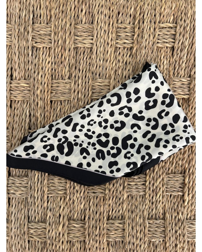 Pañuelo estampado I